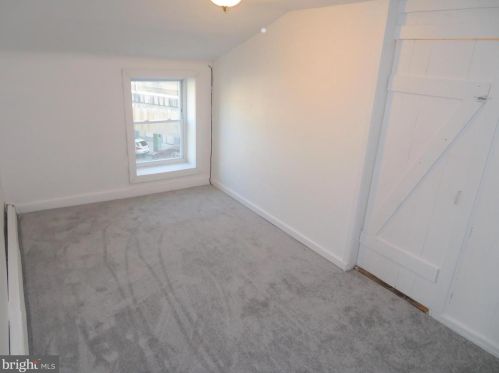 123 Levering St, Philadelphia PA 19127-1403 exterior