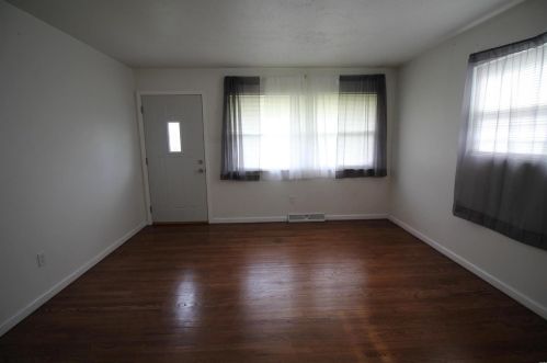 8605 Ardelia Ave, Saint Louis MO 63114-4439 exterior