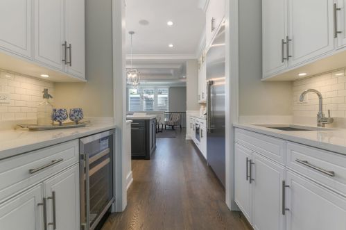 3642 Artesian Ave, Chicago IL  60618-4708 exterior