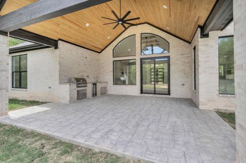 11317 Majestic Dr, Montgomery TX 77316-9662 exterior