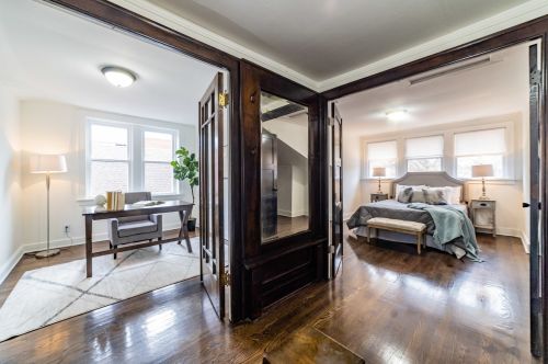 7225 Bennett Ave, Chicago IL  60649-2905 exterior