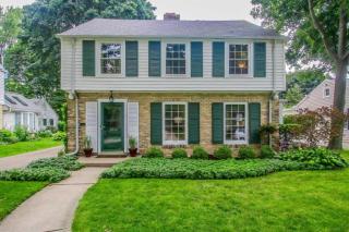 2646 Harding Blvd, Milwaukee, WI 53226-1610