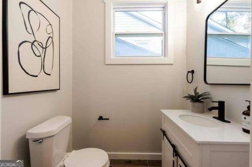 1437 Kenilworth Dr, Atlanta GA 30310-3943 exterior