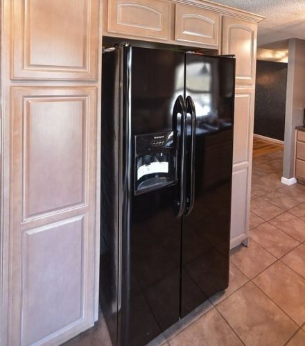 25 Circle Dr, West Springfield MA  01089-1724 exterior