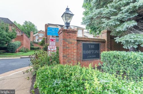 1462 Hampton Hill Cir, Mc Lean VA  22101-6010 exterior