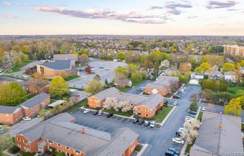 805 Plate St, Rochester MI 48307-1653 exterior