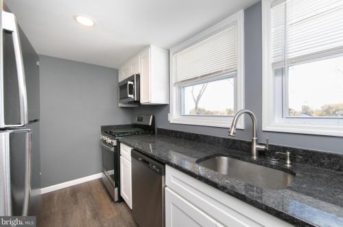 6829 Waldorf Ave, Camden NJ 08110-6109 exterior