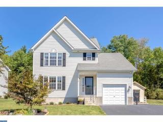 1888 Glen Eagles Dr, Pottstown, PA 19464-2574
