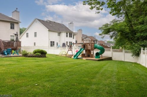 68 Terrace Ave, Town Center NJ  07052-3662 exterior