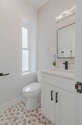 1624 Peterson Ave, Chicago IL  60660-2417 exterior