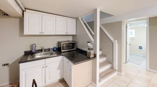 2916 Meade Ave, Chicago IL 60634-5024 exterior