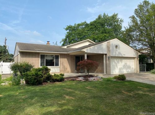 765 Ardmore St, Dearborn Heights, MI 48127-4146