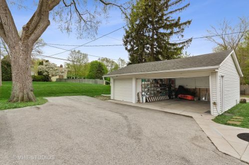 20 Huffman St, Naperville IL 60540-4924 exterior