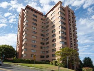 950 21st Ave, Portland OR  97205-1500 exterior