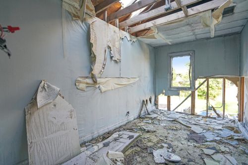 7413 King Dr, Chicago IL 60653-4145 exterior