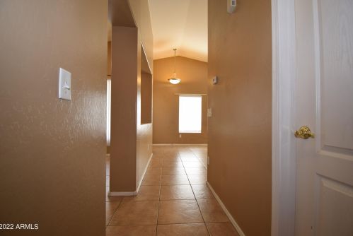 1512 Burgess Ln, Phoenix AZ 85042-5379 exterior
