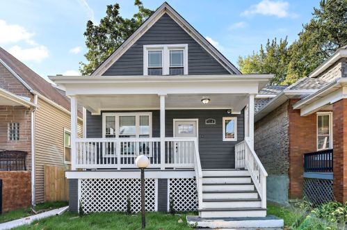 7718 Evans Ave, Chicago, IL 60619-2909