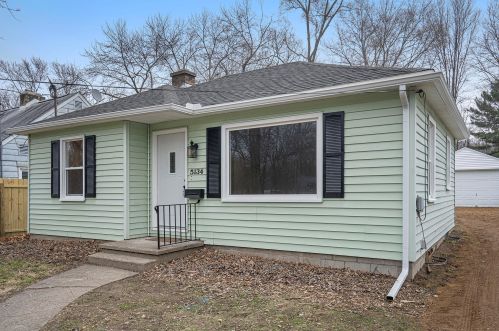 5134 Keyes Dr, Kalamazoo MI  49004-2614 exterior