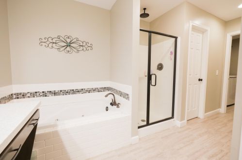 6690 Minard Dr, Meskegon MI 49442-4996 exterior