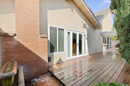 2171 Snowberry Rd, Tustin CA 92780-6931 exterior