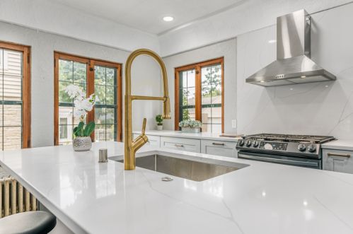 168 89th St, Milwaukee WI  53226-4502 exterior