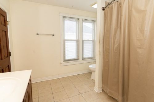 905 Tappan St, Bull Valley IL 60098-2451 exterior