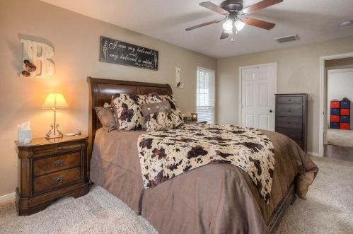 421 4 Notch Rd, Huntsville TX 77340-2618 exterior