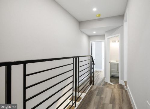 2418 4th St, Philadelphia PA  19148-3905 exterior