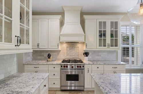 9624 Park Village Dr, Tampa FL  33626-5135 exterior