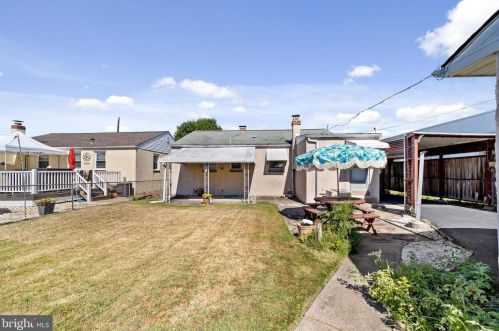 9215 Jackson St, Philadelphia PA 19148-3120 exterior