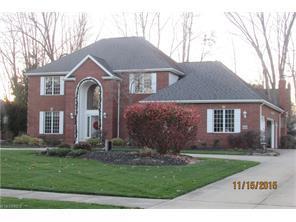 6424 Pebblecreek Dr, Cleveland OH  44131-3246 exterior