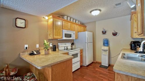 125 Oakmont Ln, Red Wing MN 55066-6043 exterior