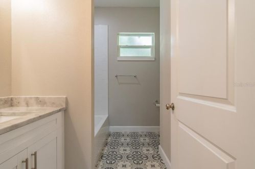 1006 23 Ave, Tampa FL 33605-1725 exterior