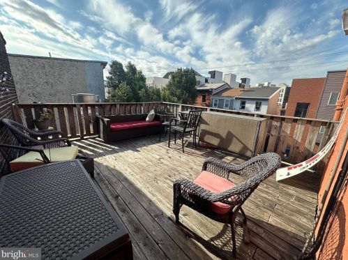 200 Girard Ave, Philadelphia PA  19125-3917 exterior