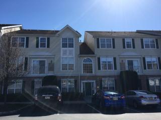 108 Limerick Ln, Delaware Park NJ  08865-5730 exterior