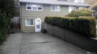 310 159th St, Seattle, WA 98155-5726