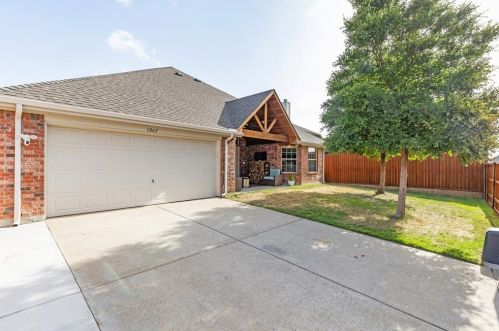 1062 Colleton Ln, Frisco TX 75033-8233 exterior
