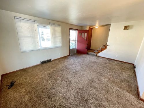 1625 Hybla St, Pittsburgh PA  15212-2322 exterior