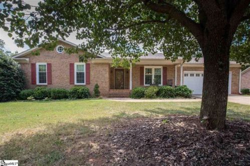 30 Cobblestone Rd, Greenville, SC 29615-3944