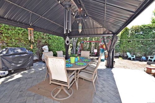 614 Bermuda Rd, Babylon NY 11704-7426 exterior