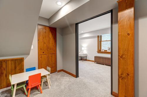 2143 Thomas St, Chicago IL 60651-3248 exterior