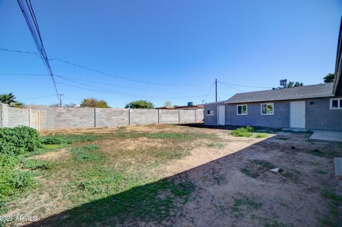 1942 Campo Bello Dr, Phoenix AZ 85032-2051 exterior