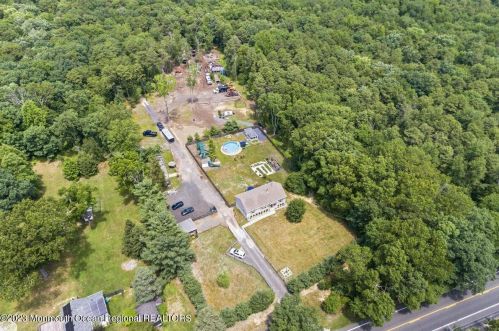 204 Bennetts Mills Rd, Jackson Twp NJ 08527-4260 exterior