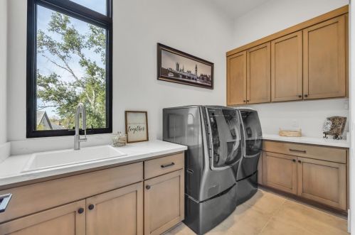 3840 Greenview Dr, Folsom CA  95762-5218 exterior