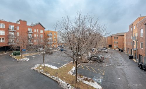 17 35th St, Chicago IL  60616-4940 exterior