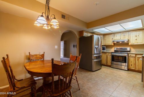 2231 Manor St, Chandler AZ  85224-8351 exterior