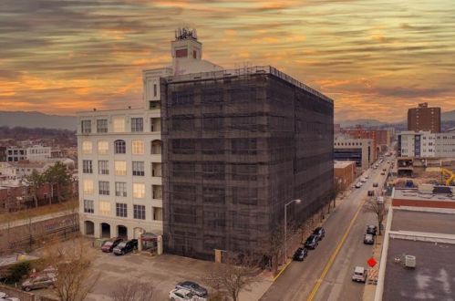 5850 Centre Ave, Pittsburgh PA 15206-3780 exterior