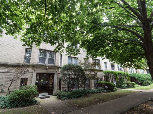 2035 Fargo Ave, Chicago IL  60645-2215 exterior