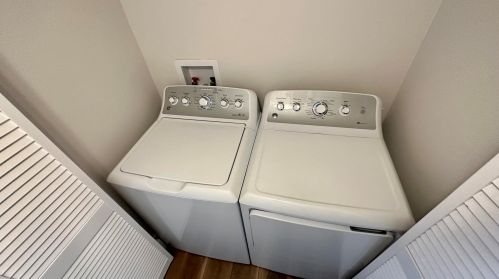 802 Mdw Cir, Boynton Beach FL 33436-8936 exterior