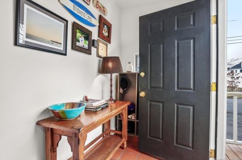 12 Bauer Pl, Westport CT  06880-4102 exterior